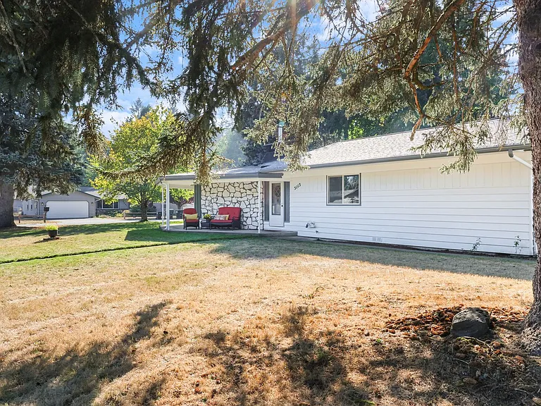 5113 Brassfield Dr SE — Photo 35