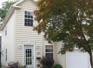 920 Hayes Ave, Willoughby, OH 44094