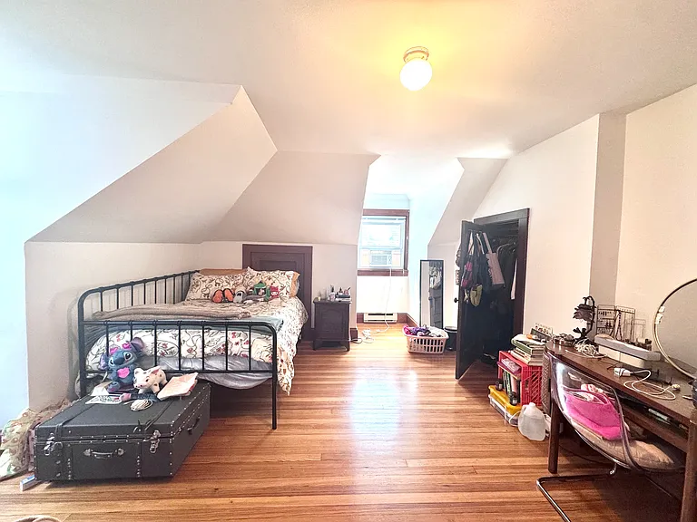 22 Greenough St #2A — Photo 7
