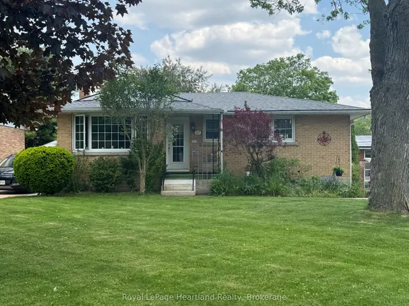 47 McDonald St, Stratford, ON N5A 4W4