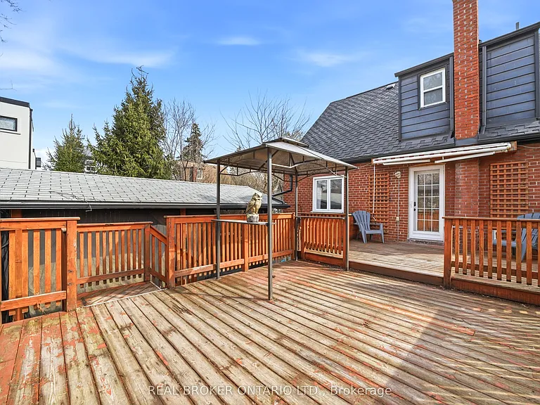 24 Glenburn Ave #UPPER — Photo 20