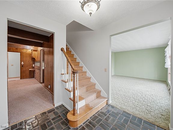 2nd image of 2538 Ironstone St NE