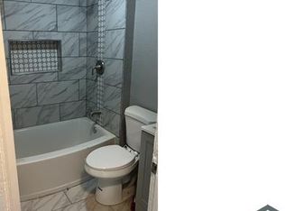 2813 E 49th St, Kansas City, MO 64130