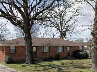 1126 W 47th St #A, North Little Rock, AR 72118