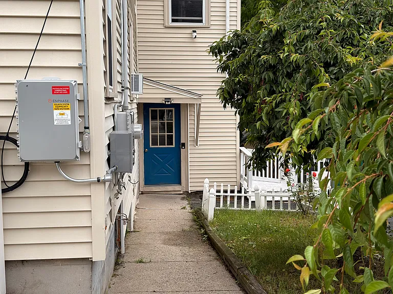 597 S Main St #2 — Photo 2