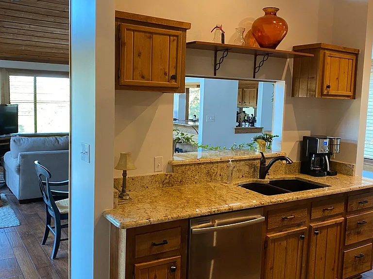 406 Coventry Rd — Photo 9