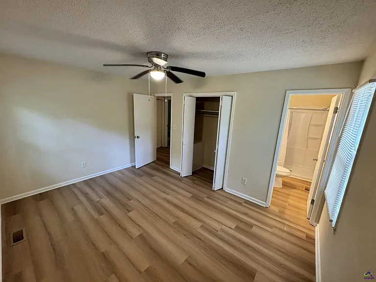 92 W Valley Dr — Photo 13