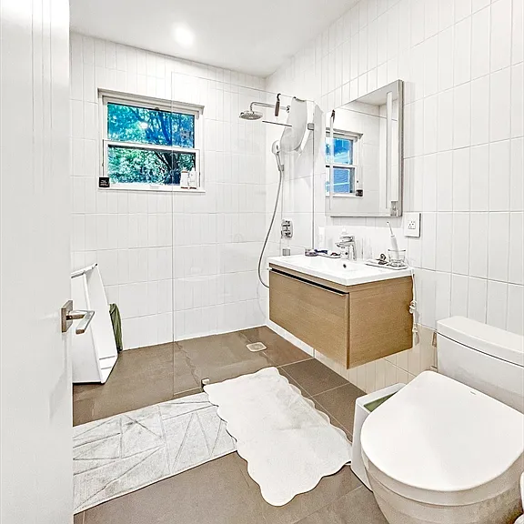11 1/2 Centre St #1 — Photo 7