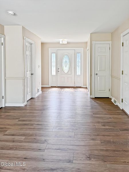 5th image of 14 Cloverleaf Drive