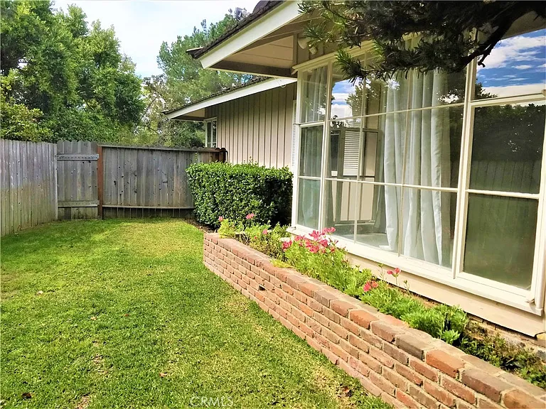1205 Sierra Madre Blvd — Photo 19