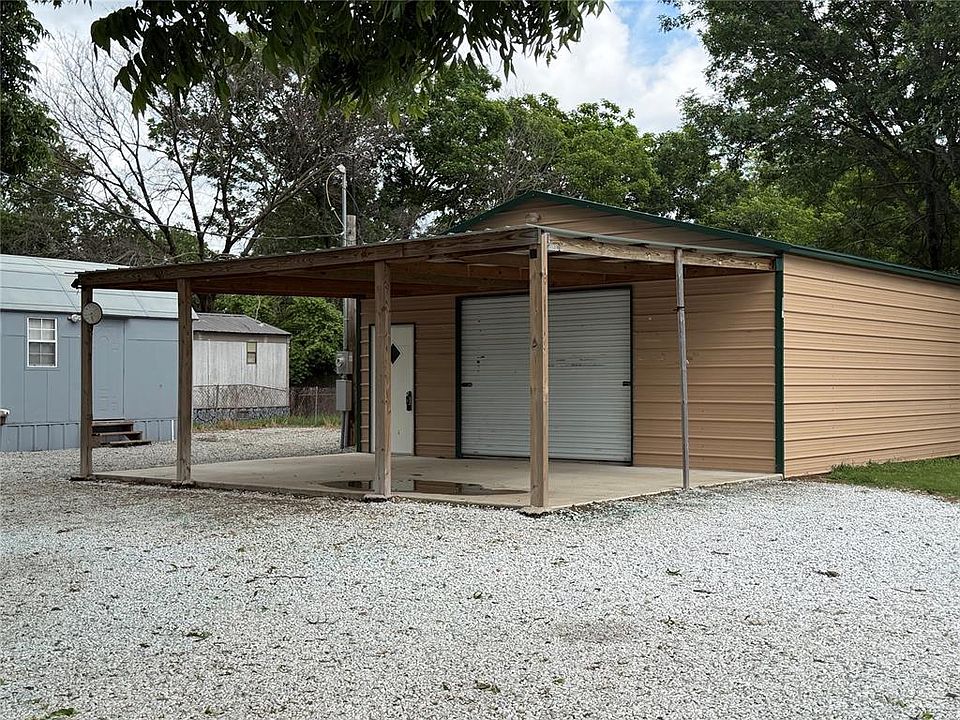 1st image of 306 E Gentry Ave