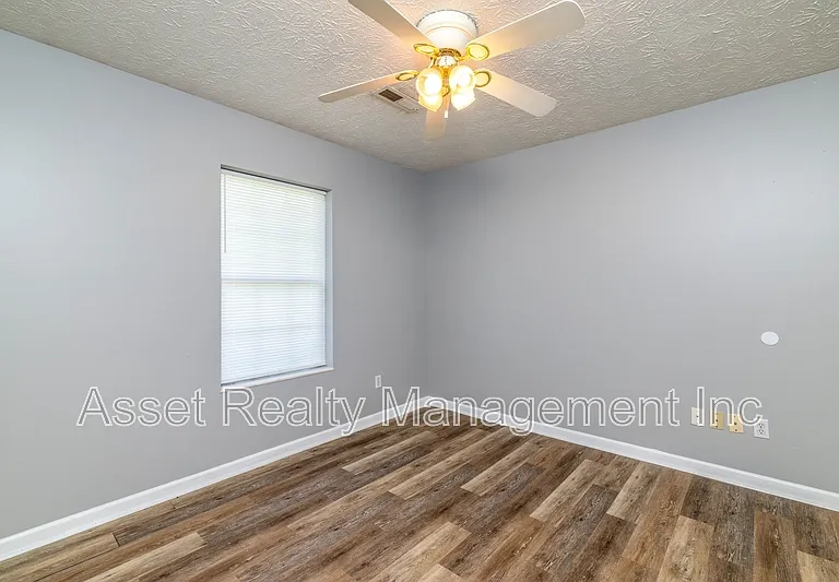 152 Red Bud Ln — Photo 15