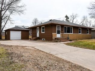 6818 Orchard Ave N, Brooklyn Center, MN 55429