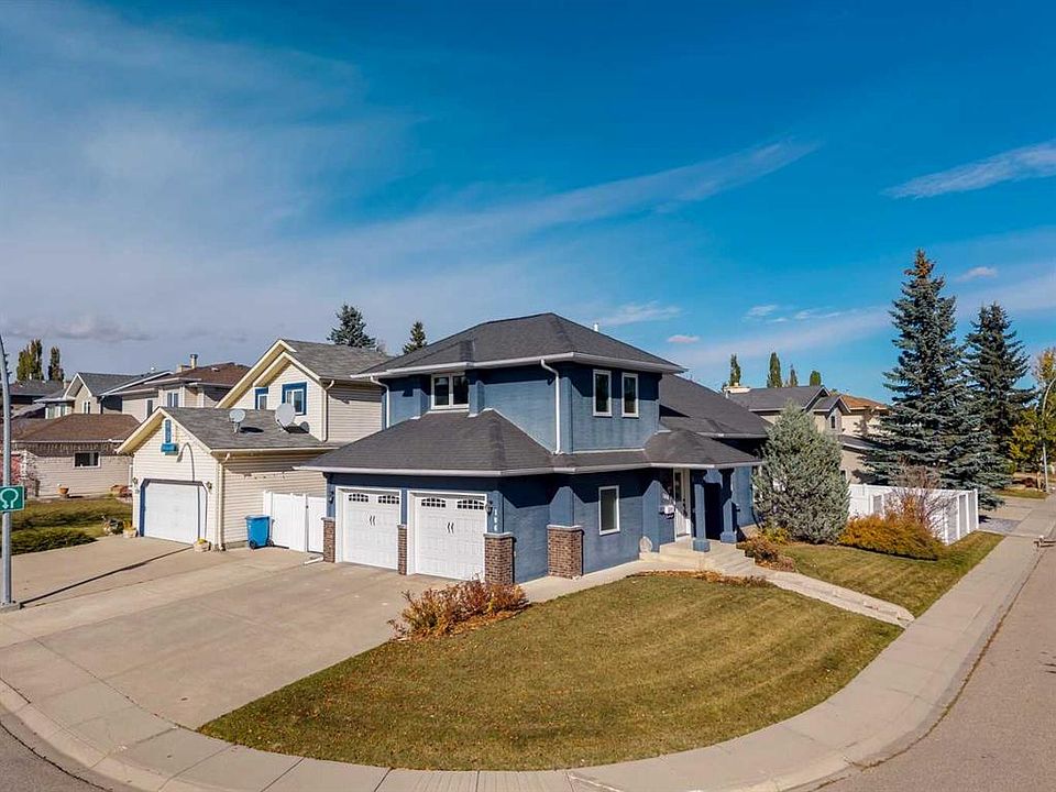 1st image of 106 SE Hawkland Pl NW