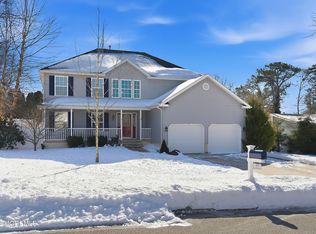 197 Inlet Ave, Manahawkin, NJ 08050