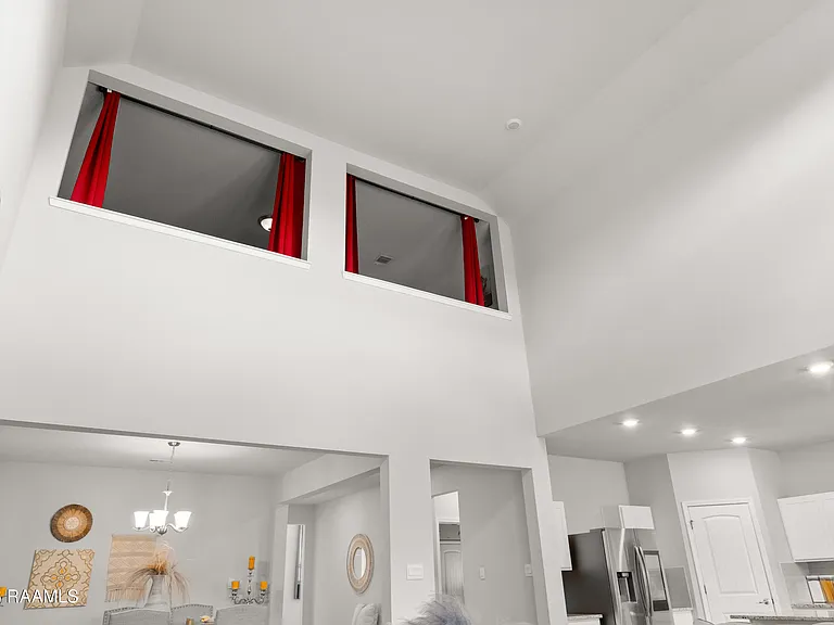 203 S Lakepointe Dr — Photo 18