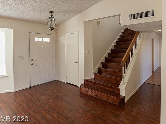 5th image of 6728 Scarborough Ave