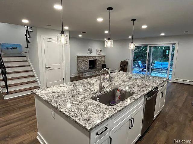 327 Millington Blvd — Photo 4