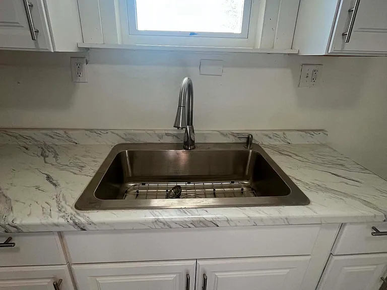 2037 North Ave — Photo 5