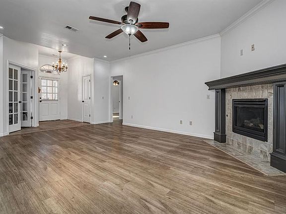 5th image of 7121 Cherokee Ct