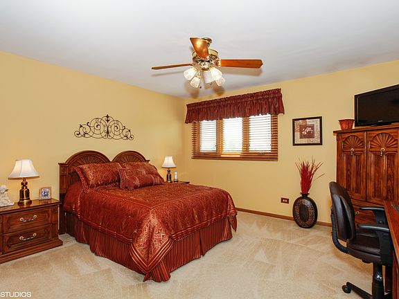 5th image of 9348 178th St