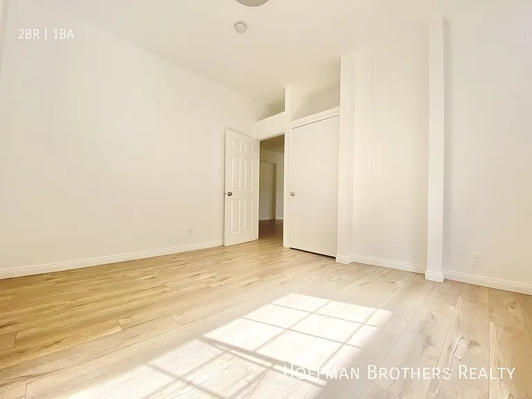 2691 Griffin Ave #5 — Photo 4