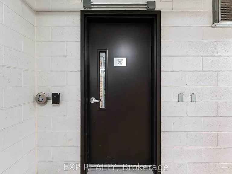 180 George St #2607 — Photo 10