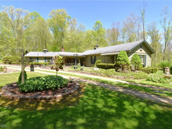 7367 Chestnut Ridge Rd, Hubbard, OH 44425