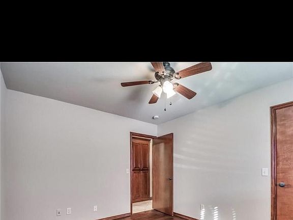 3rd image of 805 Erinova Dr