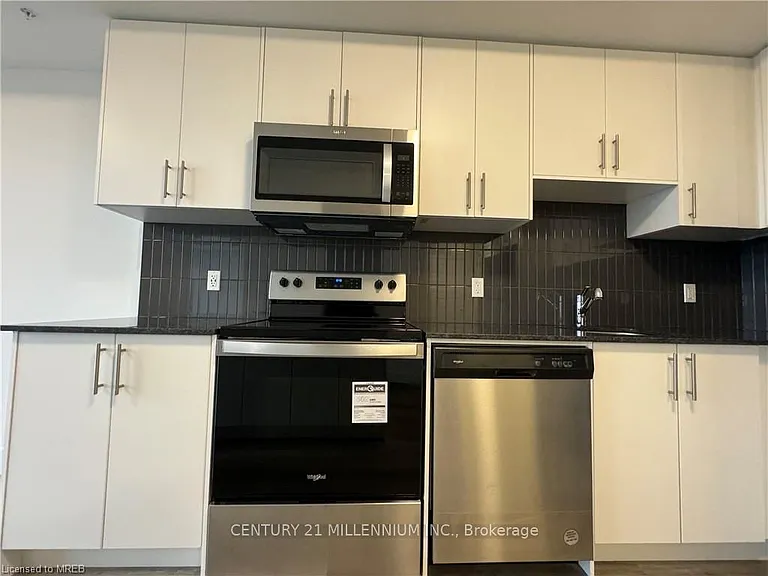 107 Roger St #611 — Photo 6