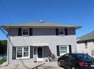 98 Oak St FLOOR 2, Westerly, RI 02891