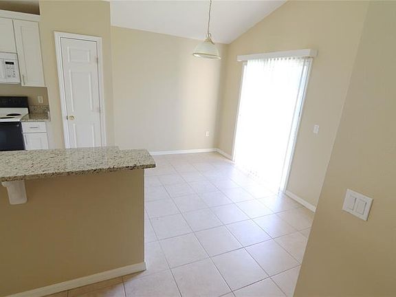 5th image of 53 Brownstone Ln