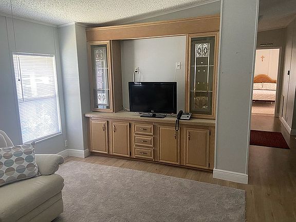 4th image of 3349 Lake Overlook Pl