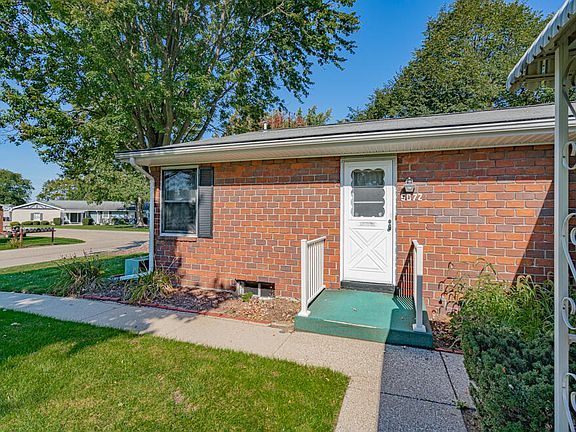 3rd image of 5072 Southglow Ct SE