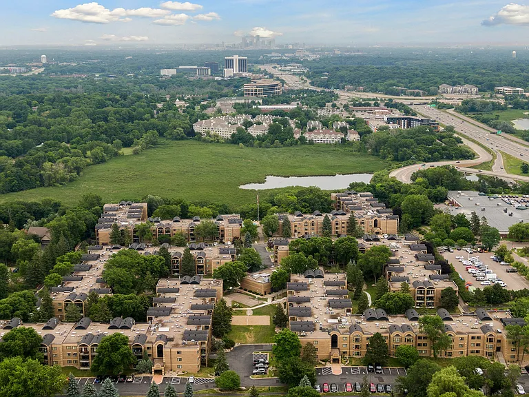 Avana Minnetonka — Photo 56