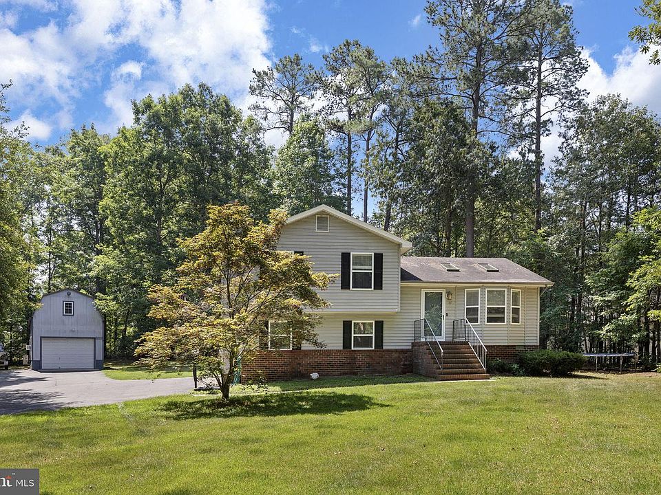 1st image of 71 Lake Caroline Dr