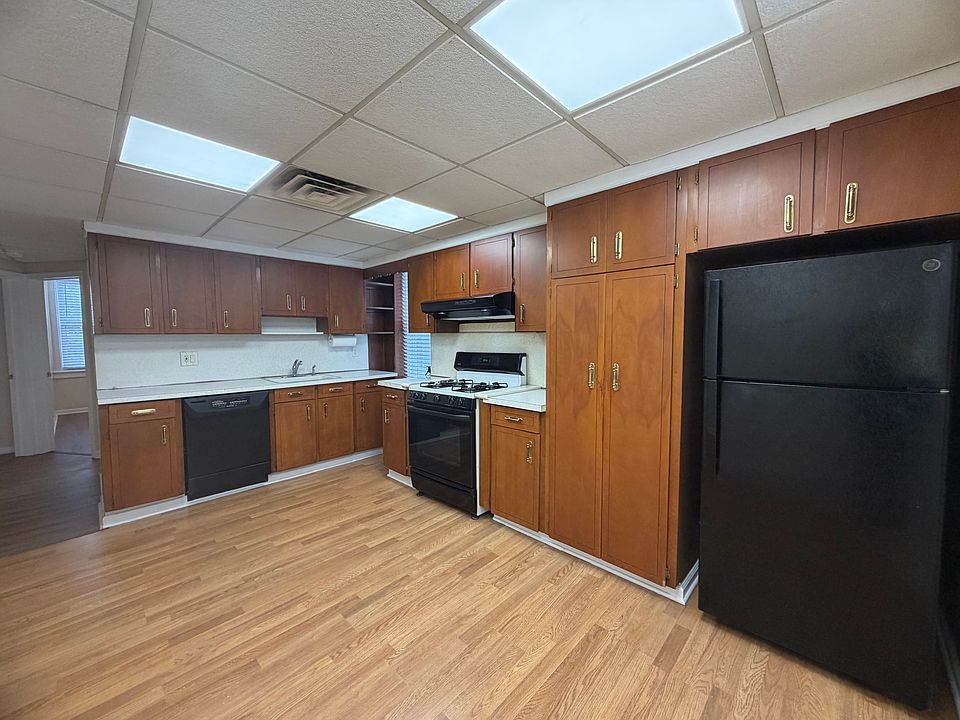 1st image of 34 Ernest St #2