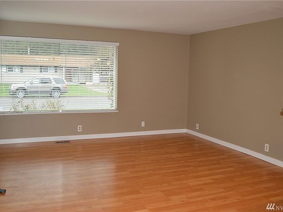 2nd image of 701 23rd St SE