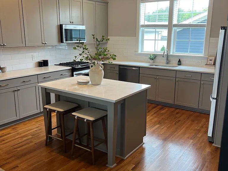 1318 Excelsior Grand Ave — Photo 18