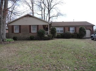 457 Harcourt Pl, Newport News, VA 23602