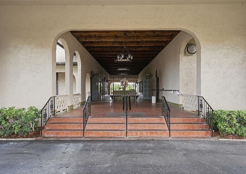1st image of 10033 64TH AVENUE N #16