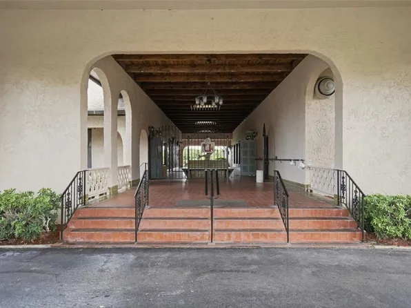 10033 64TH AVENUE N #16, ST PETERSBURG, FL 33708