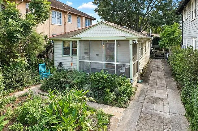 3 bed, 2.0 bath, 1465 sqft, $3,500 — Photo 2