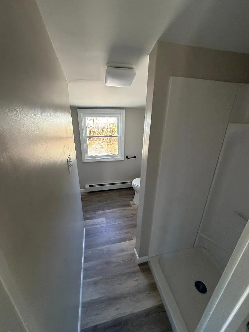 27 Esmond St - 27 Unit 2 — Photo 3