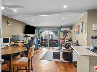 21800 Schoenborn St UNIT 225, Canoga Park, CA 91304