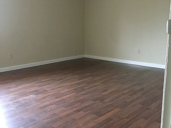 2nd image of 5759 Westphalia Ln APT C