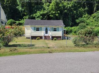 12914 Ohio Ave, Chesapeake, WV 25315