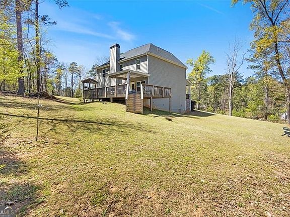 4th image of 102 River Point Rd
