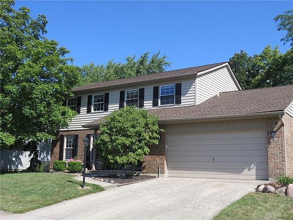 2nd image of 2113 Sherwood Forest Dr