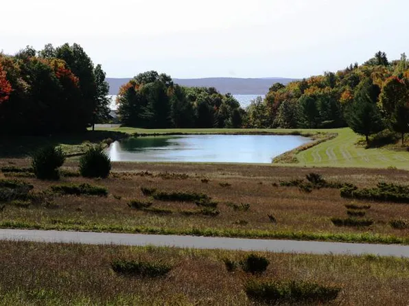 5965 Westward Psge, Harbor Springs, MI 49740